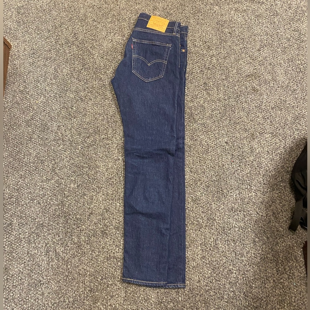 Dark blue Levi 512’s slim jeans men’s